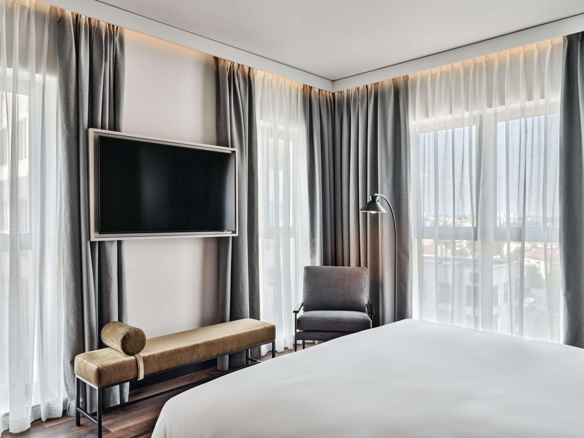 Radisson Red Hotel & Radisson Red Apartments, Krakow Bagian luar foto