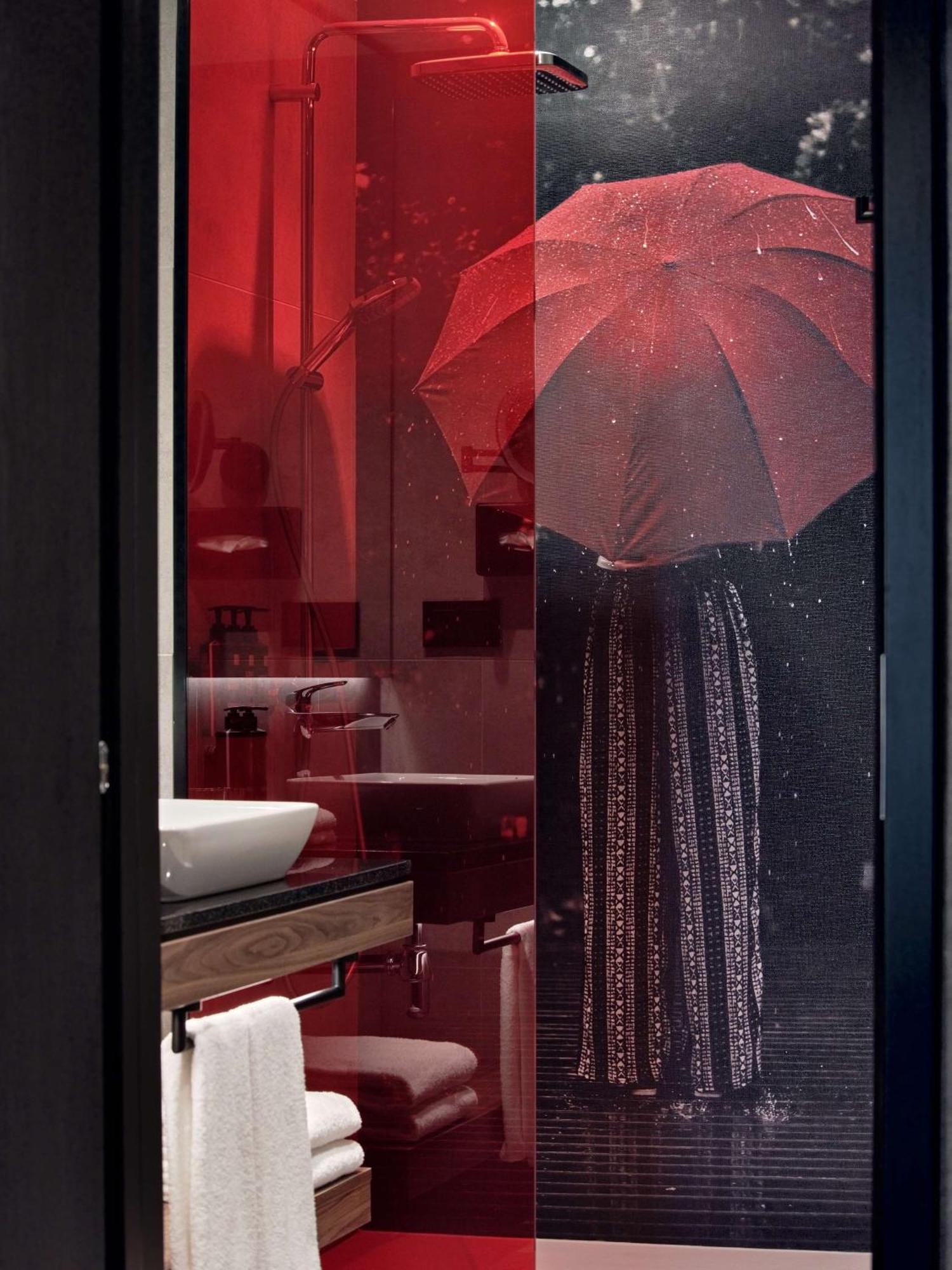 Radisson Red Hotel & Radisson Red Apartments, Krakow Bagian luar foto