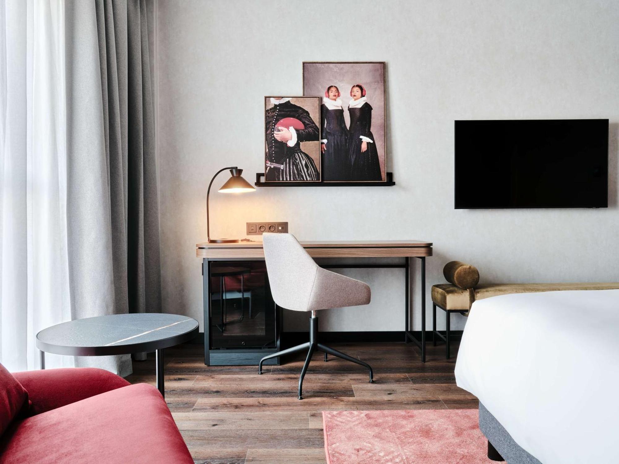 Radisson Red Hotel & Radisson Red Apartments, Krakow Bagian luar foto