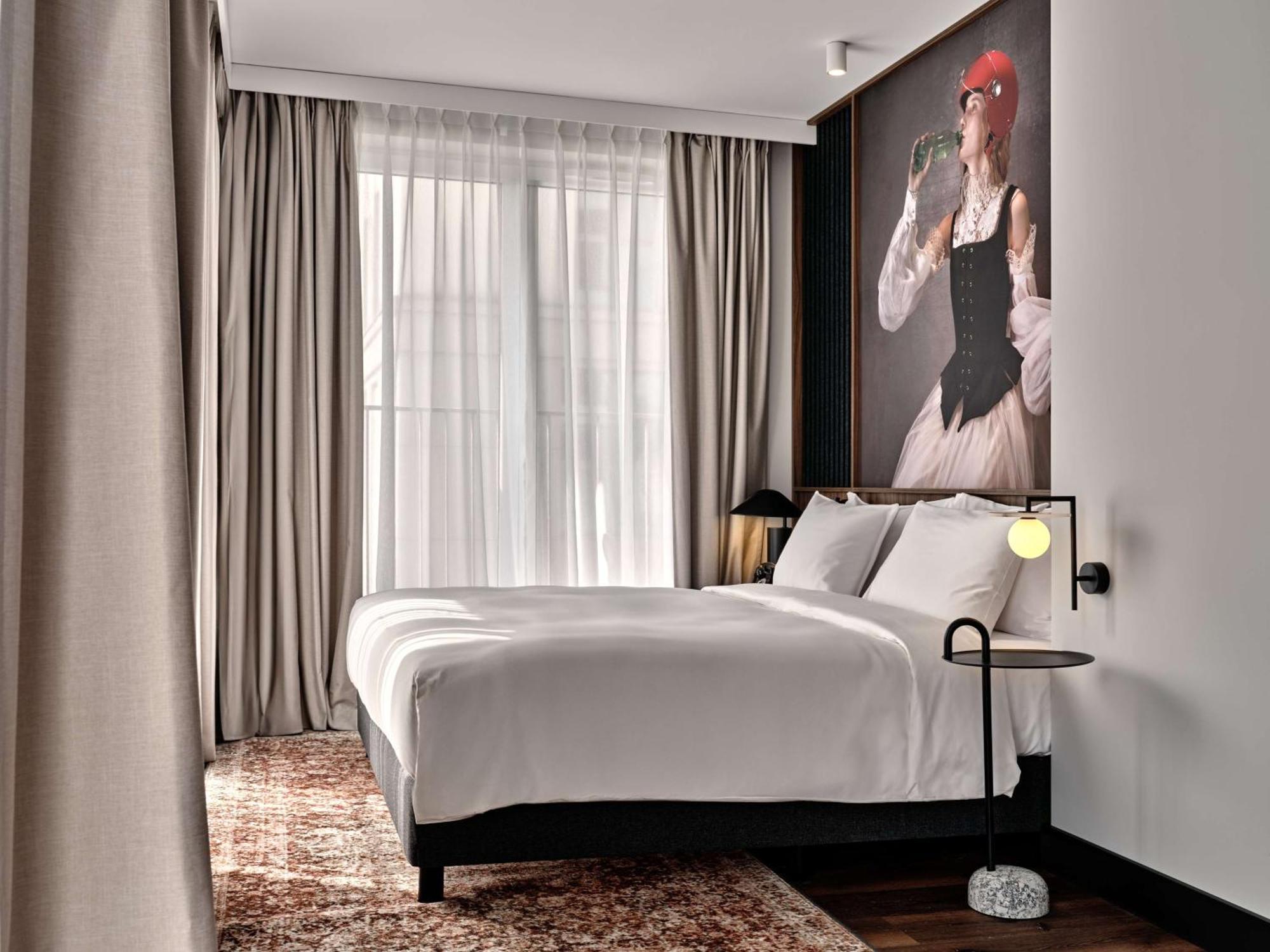 Radisson Red Hotel & Radisson Red Apartments, Krakow Bagian luar foto