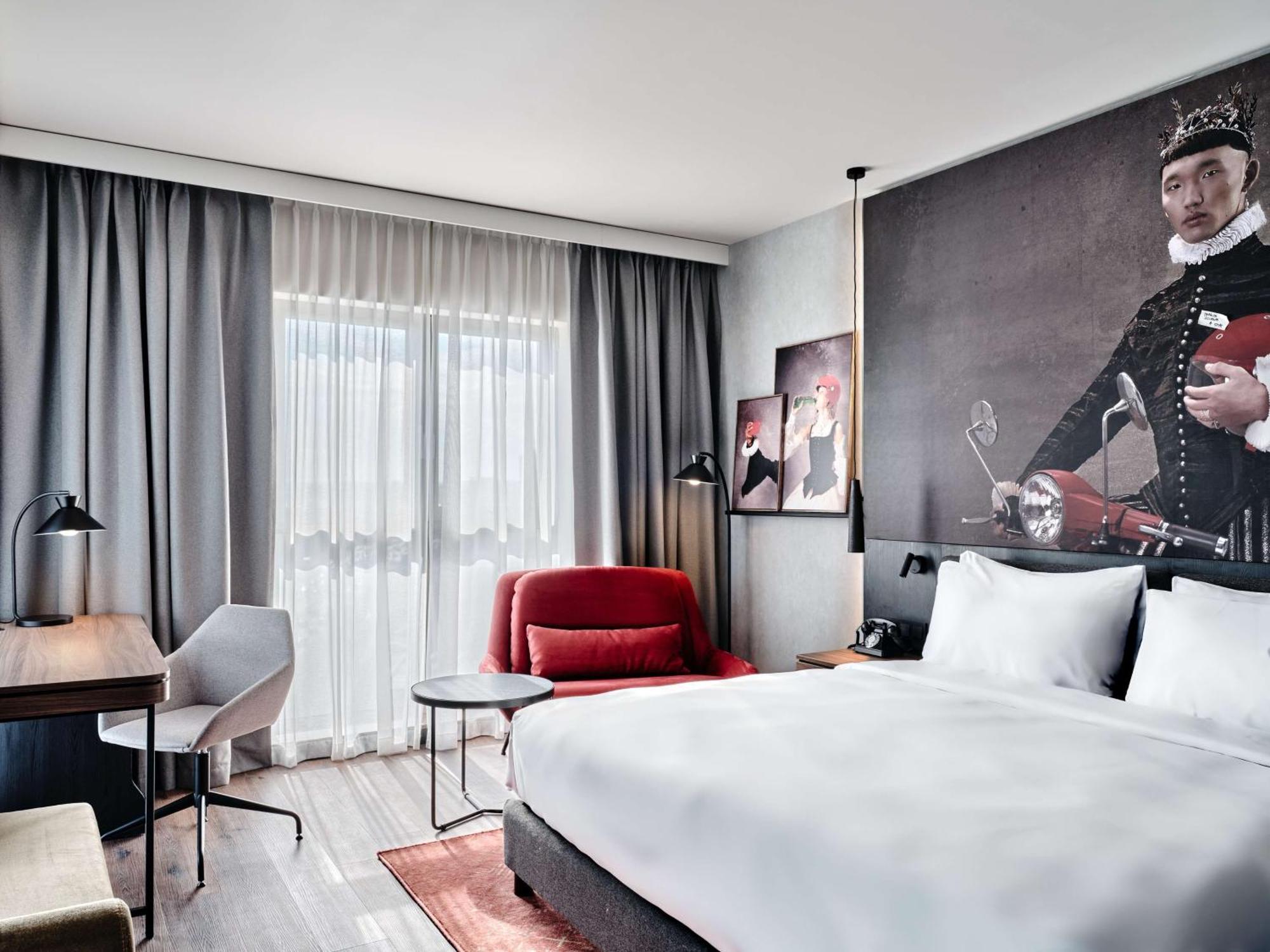 Radisson Red Hotel & Radisson Red Apartments, Krakow Bagian luar foto