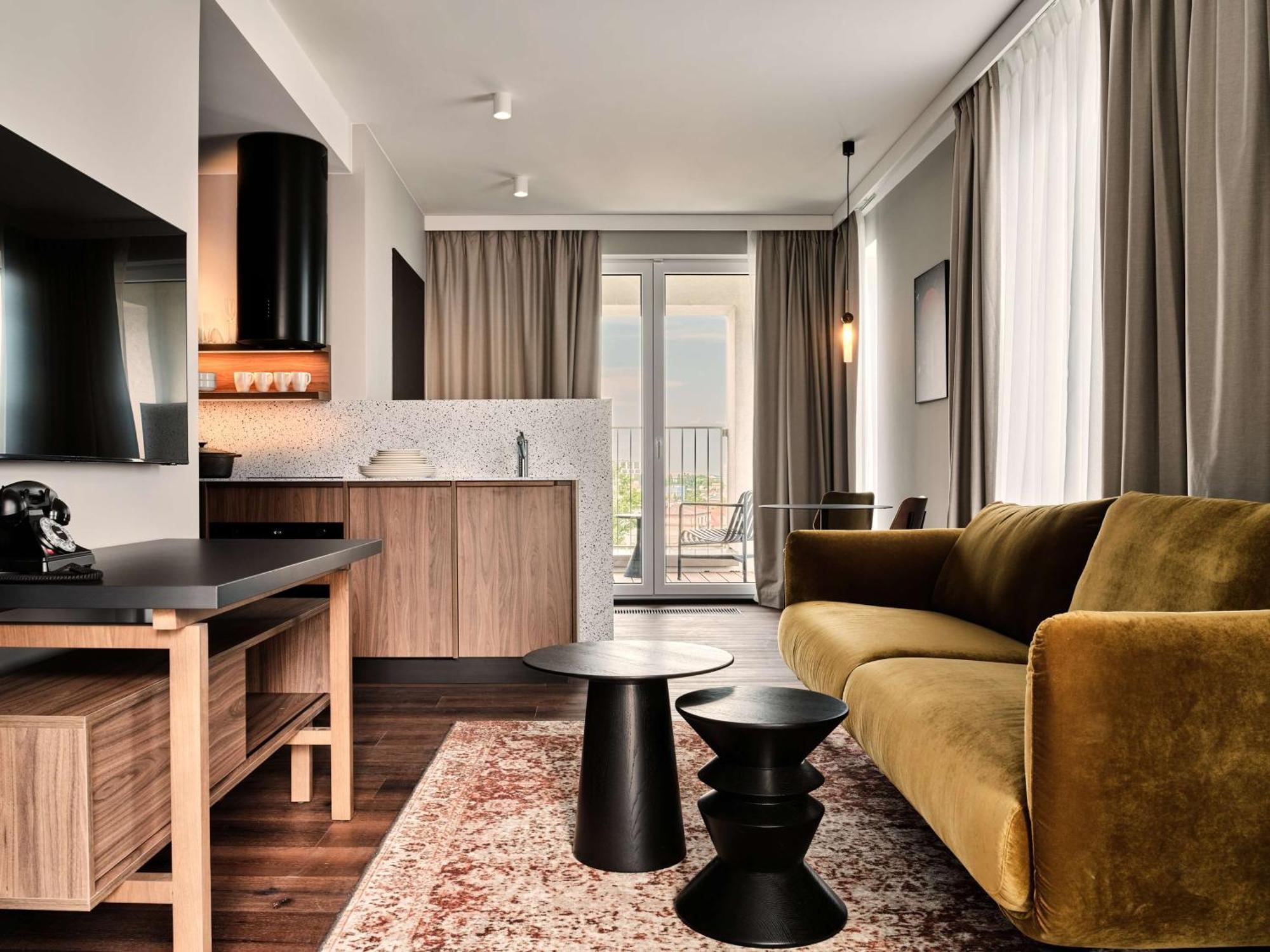 Radisson Red Hotel & Radisson Red Apartments, Krakow Bagian luar foto